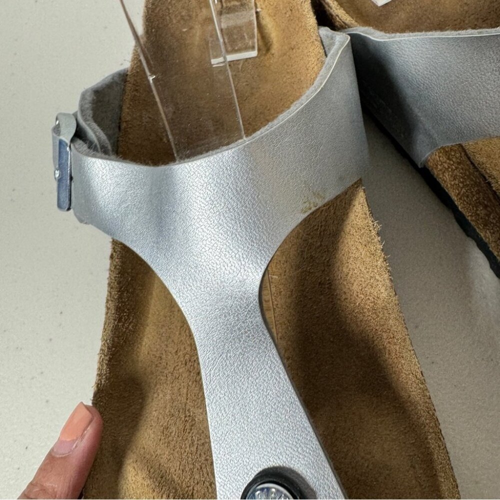 Birkenstock Gizeh Silver Metallic Sandals  Women’s Comfort Summer Shoes Size 40 - Picture 5 of 15